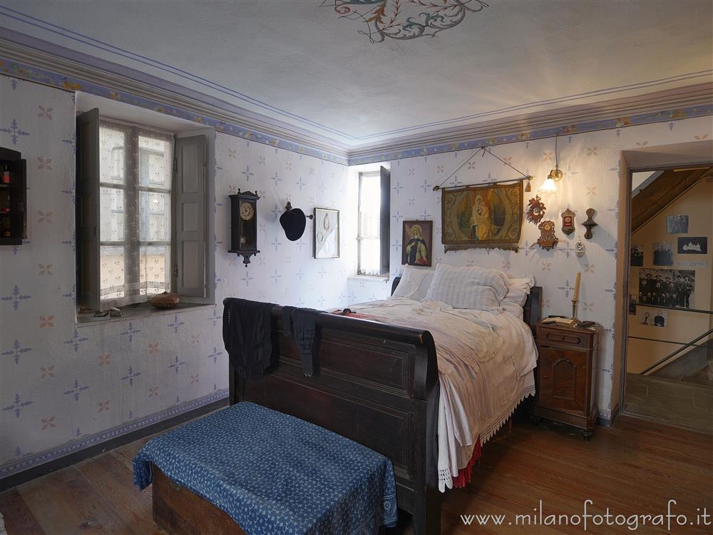 Rosazza (Biella) - Camera da letto della Casa Museo dell'Alta Valle del Cervo